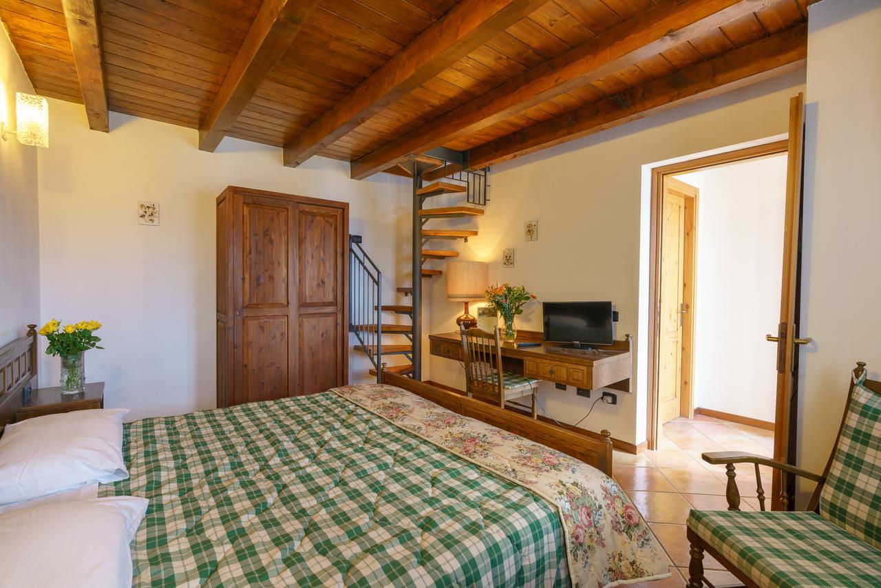 Agriturismo Giacomino Vendégház Gera Lario Kültér fotó