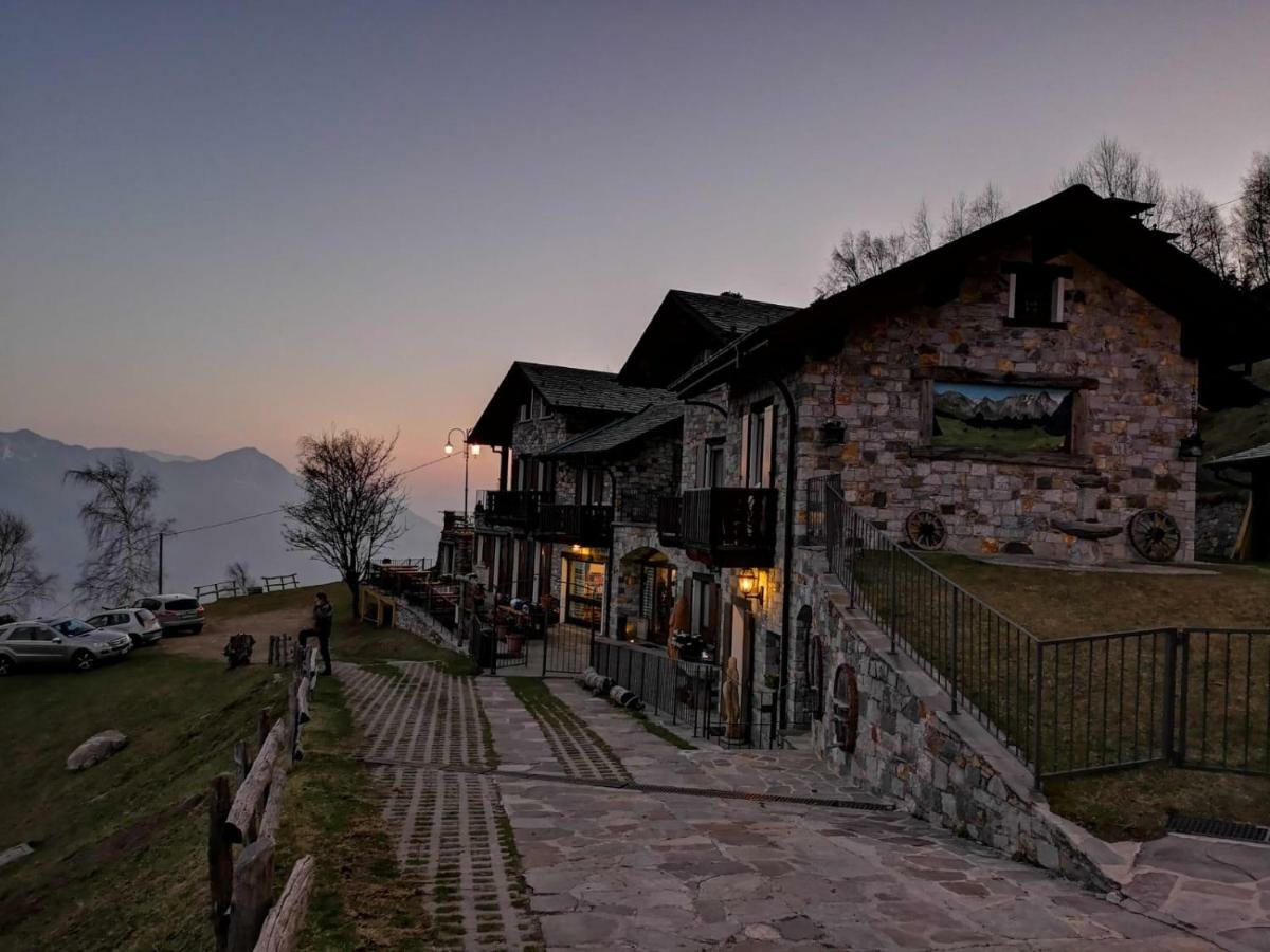 Agriturismo Giacomino Vendégház Gera Lario Kültér fotó